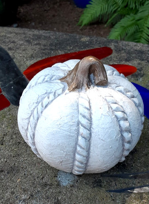 Isabel Bloom, RIBBED SQUASH, 5-inches, 2019, Signed, SUPER SHAPE