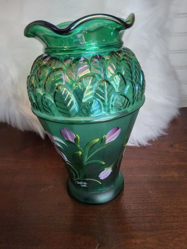 Fenton Green Iridescent  Designer Showcase Series Vase Signed By Bill Fenton