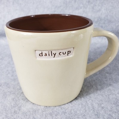 Starbucks Daily Cup 2009 Beige Tan Ceramic Coffee Mug Brown Inside 12oz