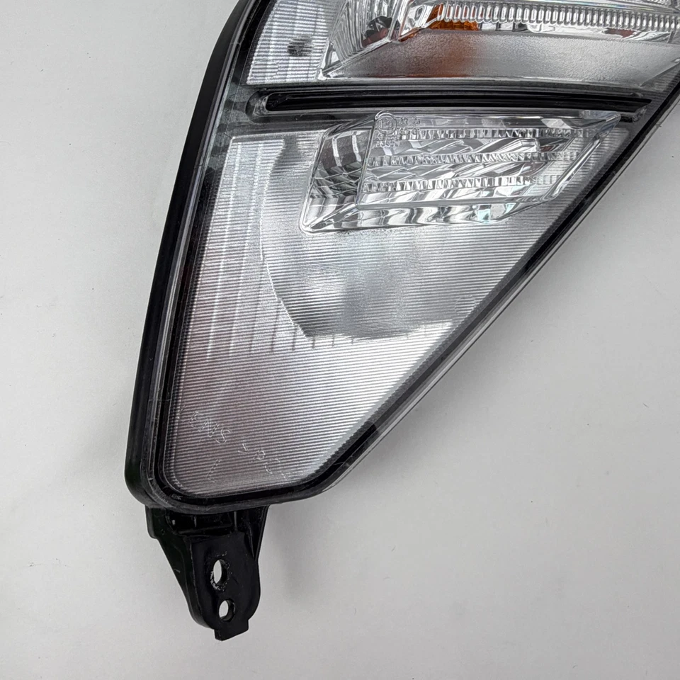 OEM 2022 - 2024 Kia Forte Rear Left LH Bumper Tail Light Signal Lamp 92305-M7500 - Image 4 of 4