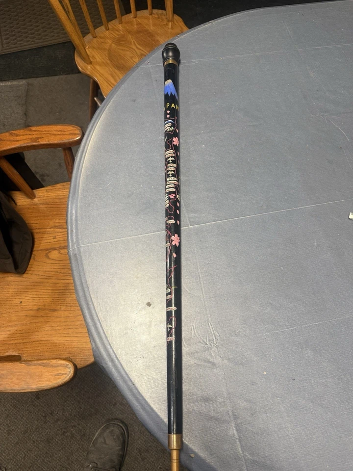 Bastón bastón de billar oculto vintage tallado a mano de madera y latón 2 piezas Japón Foto 4 de 4