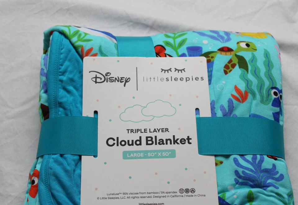 Одеяло Little Sleepies унисекс Disney Triple Cloud Layer NC3 большое (50 дюймов x 50 дюймов) - Изображение 2 из 4