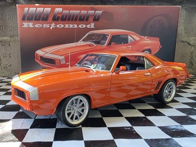 Acme 1969 Chevy Camaro Restomod 1:18 Scale Diecast Model Car