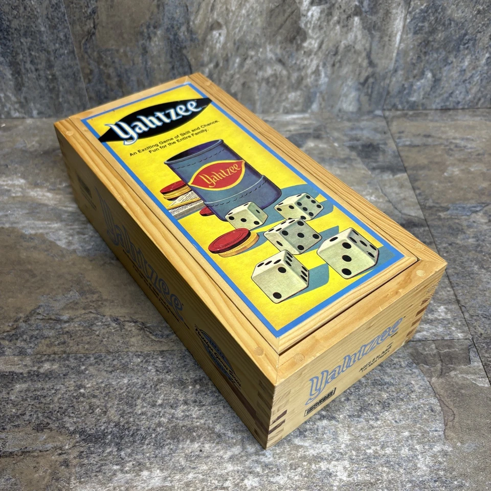 Yahtzee Nostalgia Games Series Wooden Box Parker Bros Hasbro 2004 Dice vintage - Image 2 of 4