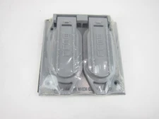 New Sealed Hubbell Bell Outdoor 5096-0 Two Gang Device Cover Outlet Plate 