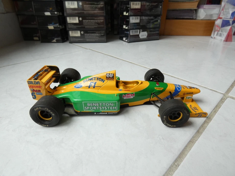Benetton Ford B193 Michael Schumacher #5 1993 1/24 Onyx F1 Formula 1 Difetto - Immagine 3 di 3