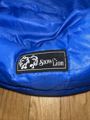 Vintage Snow Lion Sleeping Bag. No Storage Sack