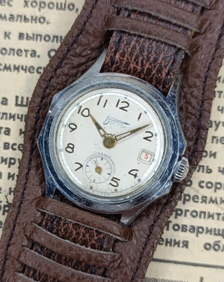 Collectiable Soviet USSR men's watch Early Wostok Vostok 2605 ChChZ 17J USSR 50s