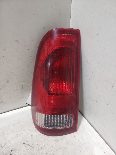 Ford F250SD Pickup 99-07 Driver Left Tail Light Rectangular 683400