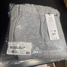 Alo Yoga Men’s Accolade Straight Leg Sweatpants Size Large Grey