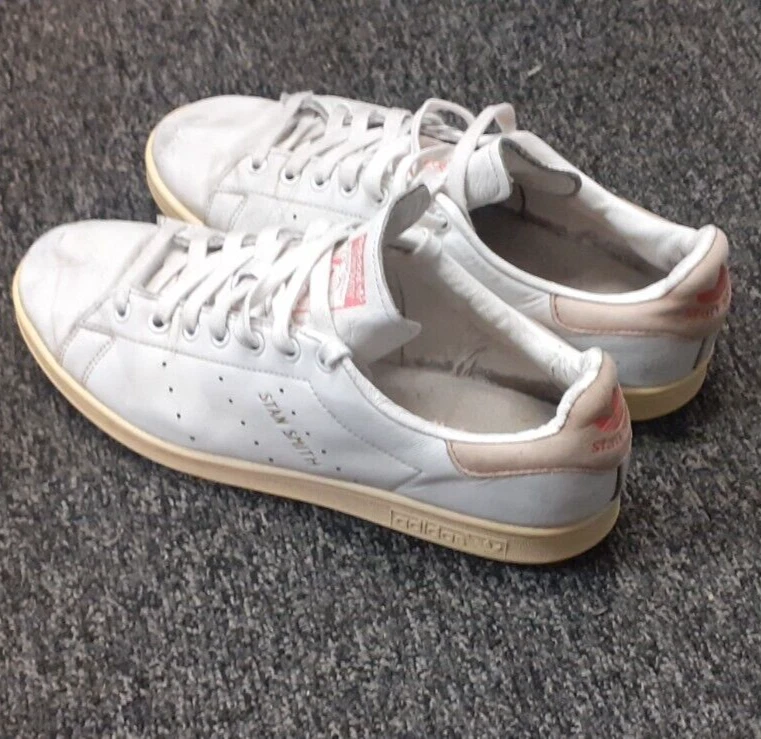 Adidas originals stan smith trainers in white s80024 hotsell