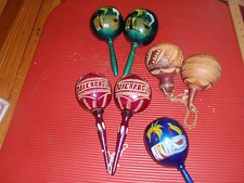 LOT OF SEVEN VINTAGE MARACAS IN VARIOUS COLORS NICARAGUA