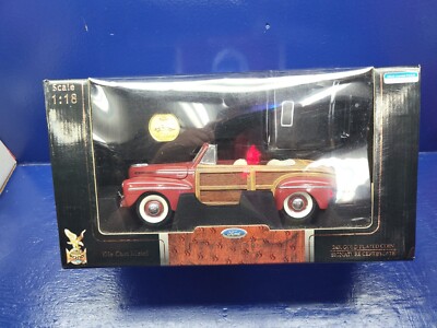 Road Signature 1946 Ford Super Deluxe Sportsman 1:18 Scale Diecast Model Car