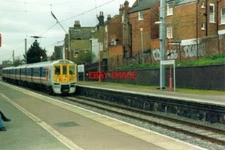 PHOTO  1994 WEST HAMPSTEAD RAILWAY STATION CLASS 319 IN NETWORK SOUTHEAST LIVERY
