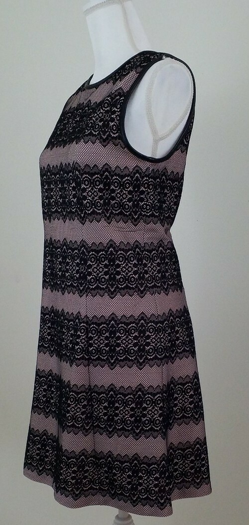 Robe Jessica Simpson Rose Sans Manches - Taille 16W Plus - Neuve Avec étiquettes (Prix Boutique 118$)