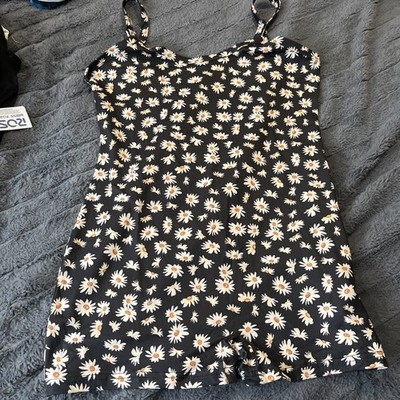 Woman s Floral Romper Shien Size Large New Without Tags