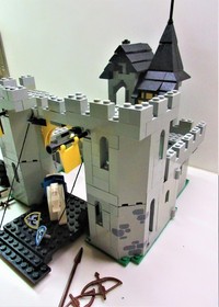 Lego Vintage LL Black Falcons Castle #6074-Fortress-100% w/minifigs  (1986)