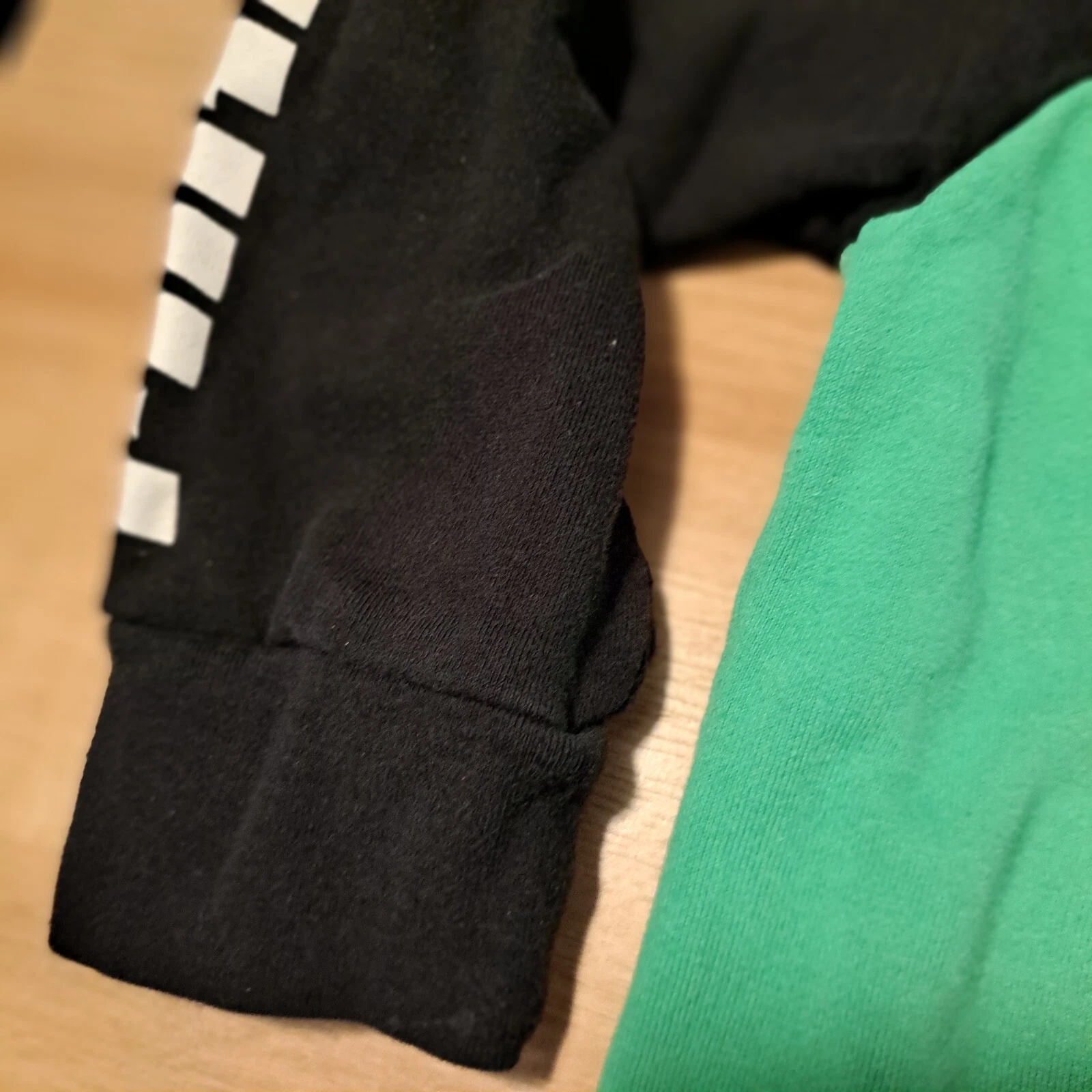 Minecraft Boys MAD Engine Green and Black Hoodie Small