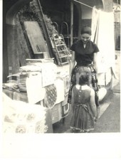 1960 PORTOFINO Margot FONTEYN al mercato al banco della biancheria - Foto RARA