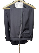 Lauren Ralph Lauren Black Label peak Collar Tuxedo 3 piece 44S 34x29 gently used