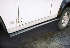 LAND ROVER DEFENDER 110 CHEQUER PLATE -ALUMINIUM  SILLS  RECOVERY BRAND RE576