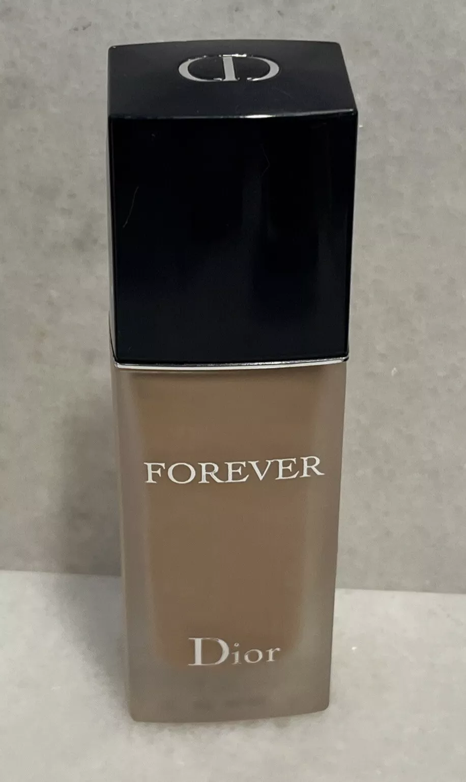 Dior Forever 24H Transfer-Proof Foundation SPF 15 in 2CR 1 oz-image