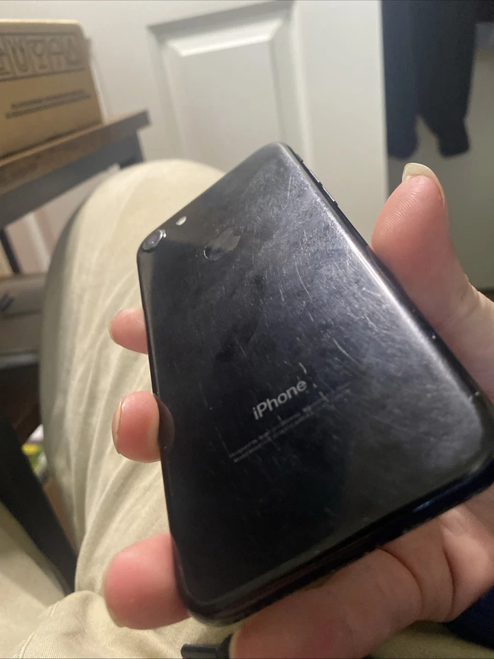 Apple iPhone 7 32GB матовый черный разблокированный хорошее состояние - Изображение 3 из 4