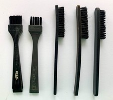 (5) Vintage Typewriter Brushes Underwood & Royal Wood and Plastic Handles thumbnail