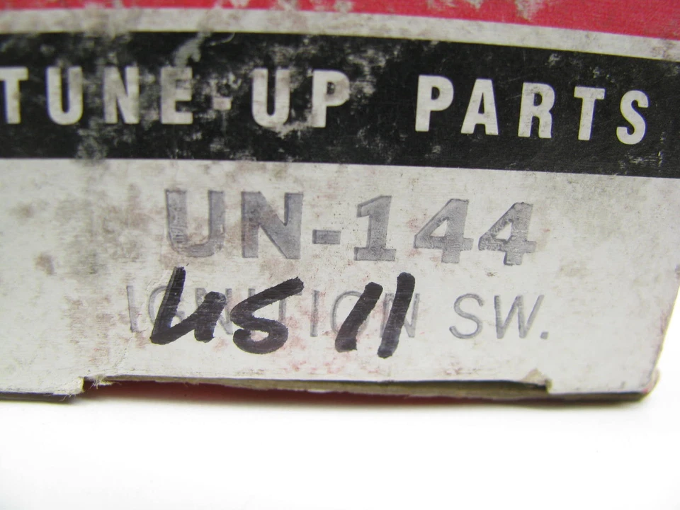 Niehoff UN-144 Ignition Switch W/ Keys 1937-1941 International Harvester Truck - Image 3 of 3