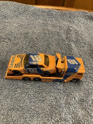 Matchbox Days of Thunder Movie Race Car Russ Wheeler Hardee's Transport Hauler