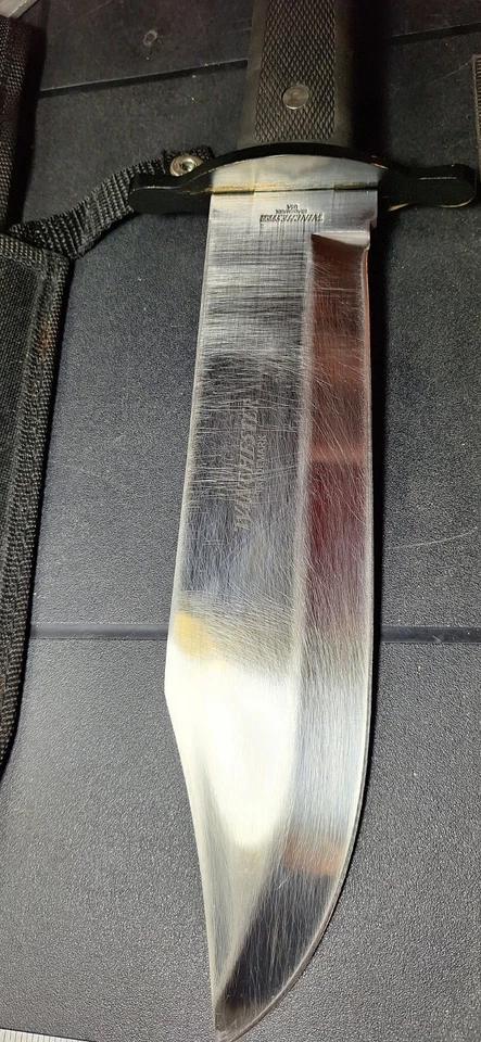 Cuchillo y funda Winchester Bowie Foto 2 de 4