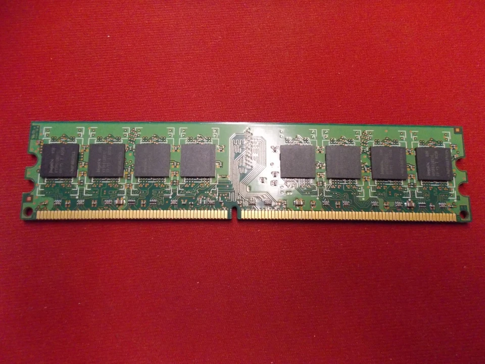Hynix (Lenovo) Memory 1GB,667Mhz,PC-2-5300U FRU41X4256. #SU-354 - Image 2 of 2