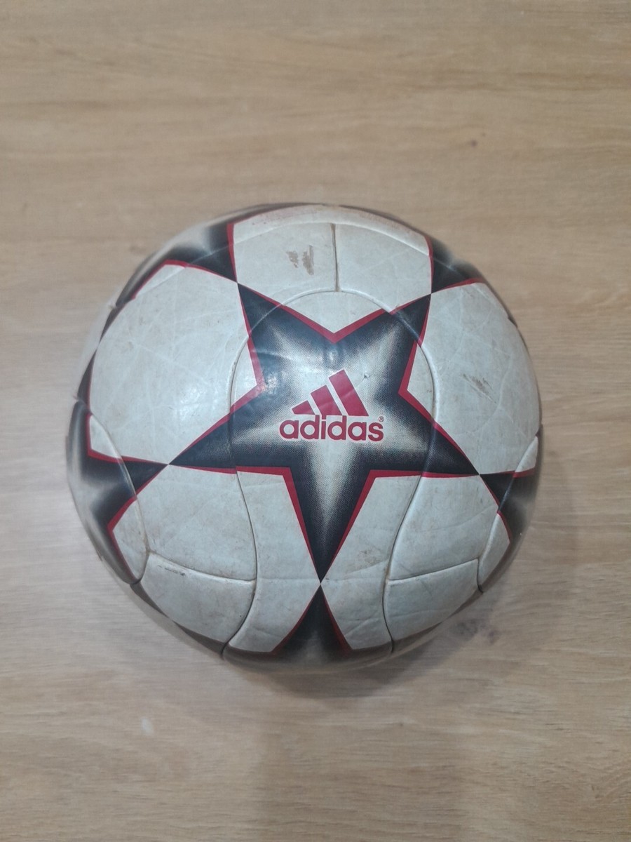 UEFA ペナント フラッグ サッカー レア 希少 Amazon.com : Adidas UEFA Champions League Finale 24-25