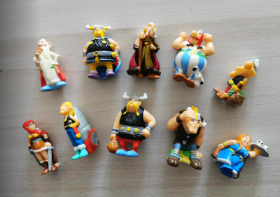 LOT DE 24 Anciennes Figurines Schtroumpfs 1980 TBE EUR 50,00 - FR