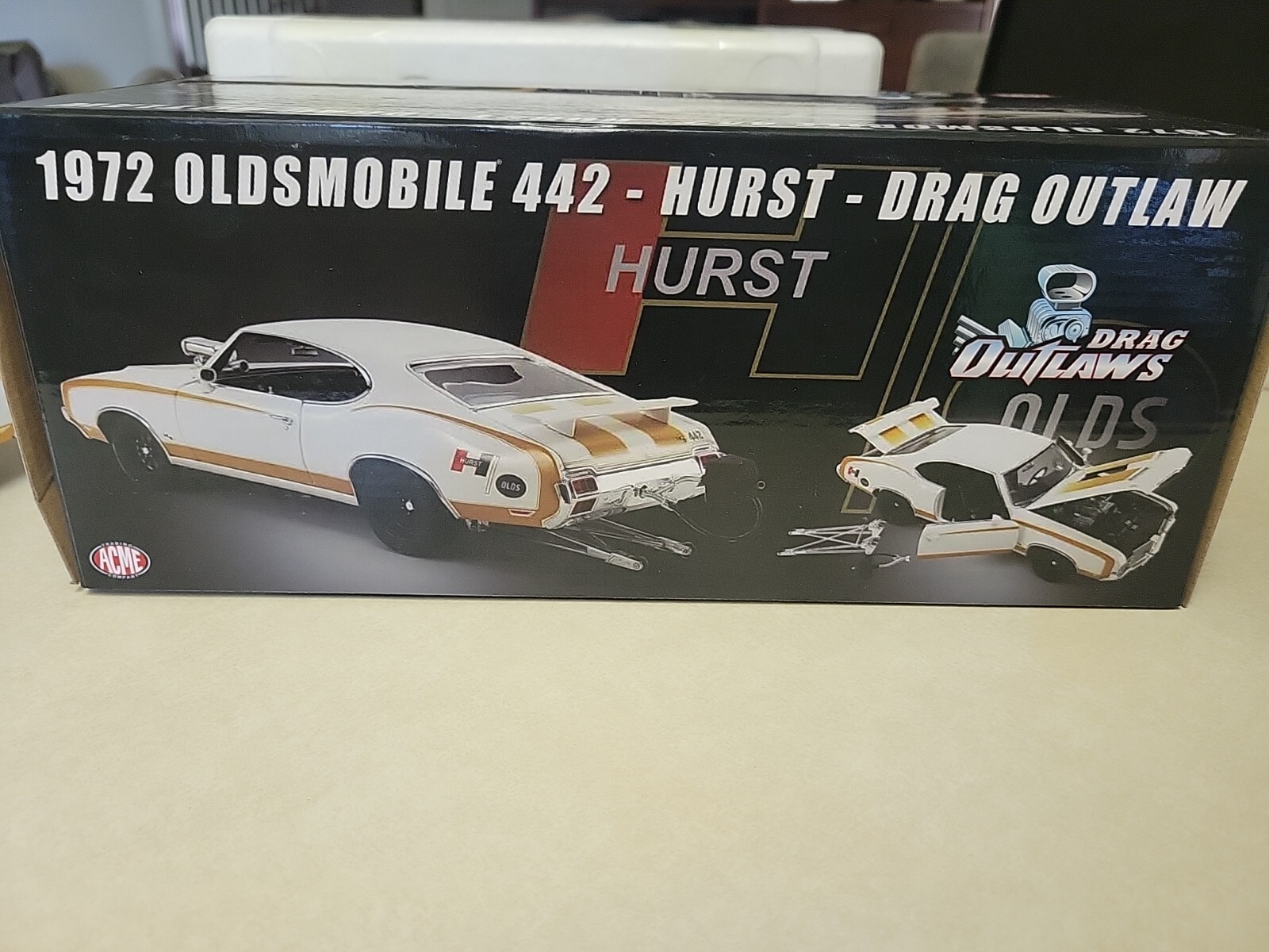 1:18 Acme 1972 Oldsmobile 442 Hurst Drag Outlaws Signed Linda Vaughn ...