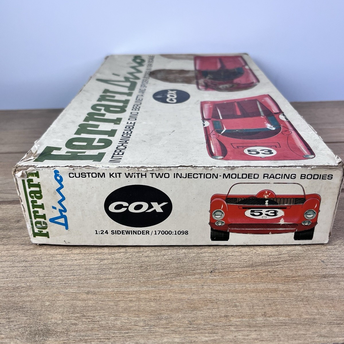 【極希少！】COX 1/24 ferrari フェラーリDino スロットル Vtg 1/24 COX Ferrari DINO Spyder Slot Car W/ 2nd Car Frame & Asst