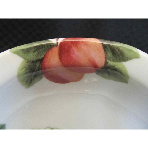 3pc Royal Doulton Everyday VINTAGE GRAPE TC1193 6.5" Fruit Dessert Bowls, Japan - Picture 5 of 7