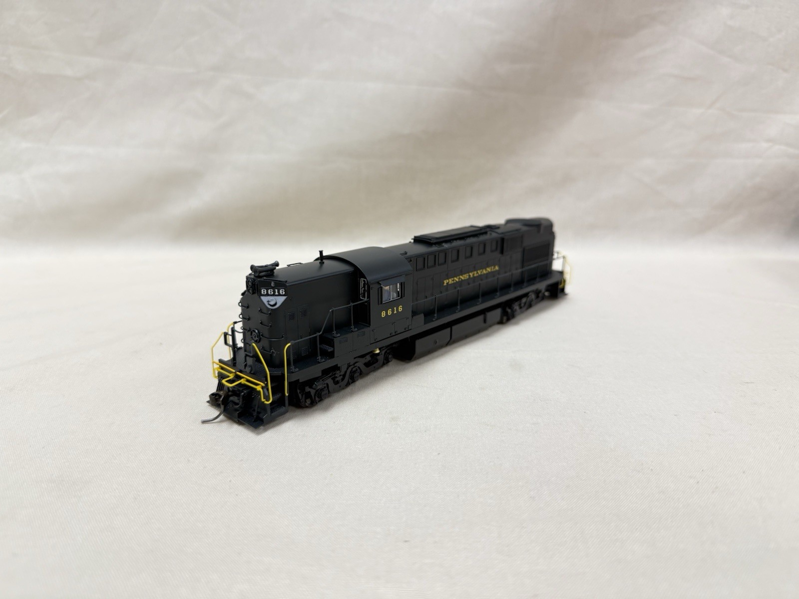 Picture 5 of 18