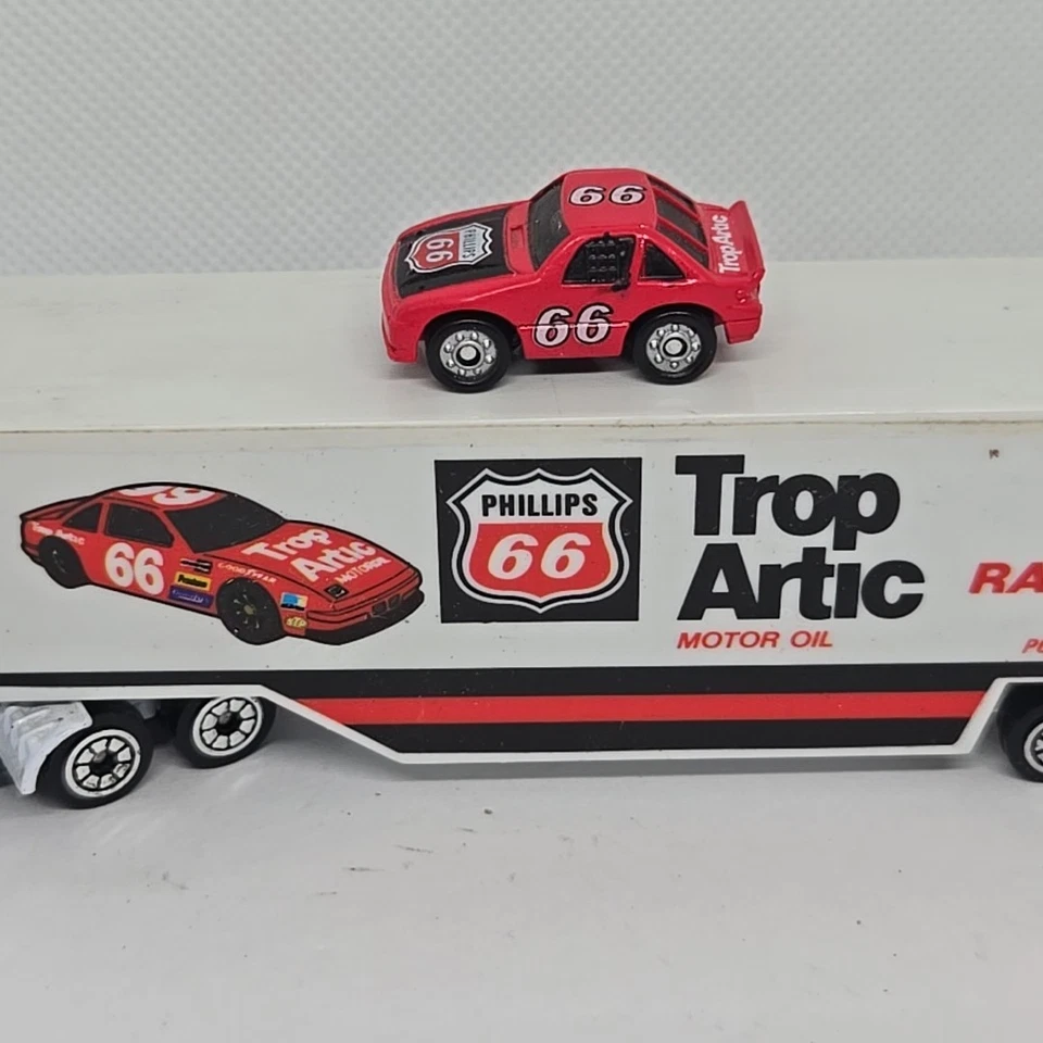 Cale Yarborough #66 NASCAR Phillips 66 Racing Team Hauler 1:87 Scale DieCast - Image 3 of 3