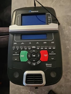 Monitor /Display Nautilus R628
