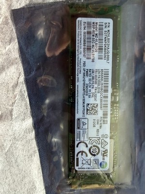Samsung PM981 512GB M.2 2280 NVMe PCIe Gen3 x4 SSD MZ-VLB5120