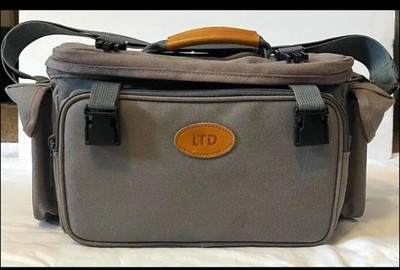 Durable Vintage LTD 505 Camera Bag With Multiple Compartments