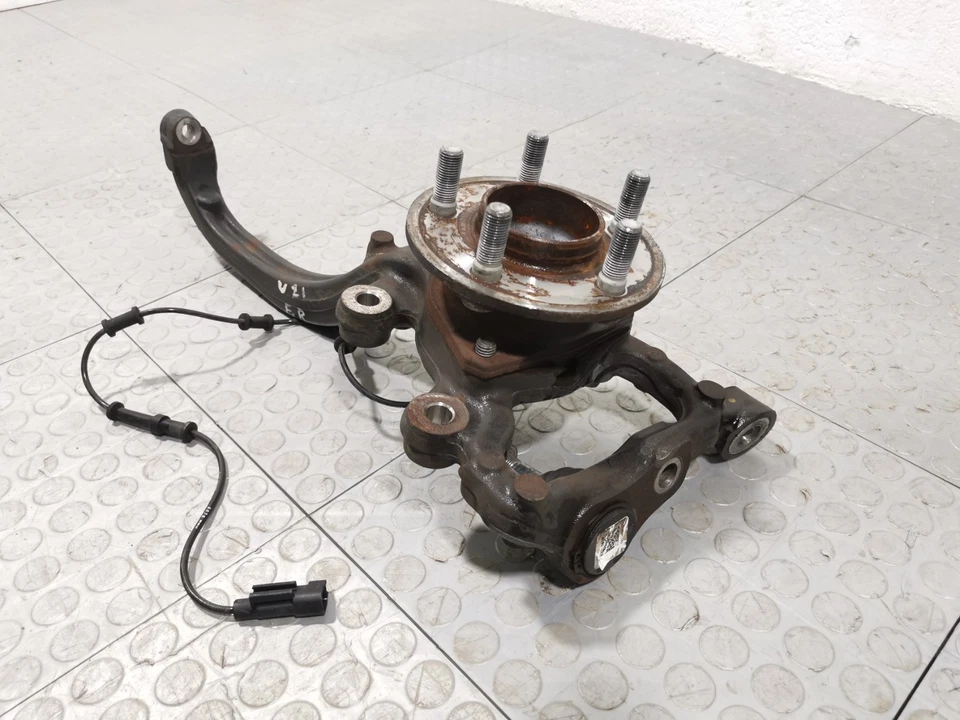 Dodge Charger 6.4 Auto R/T Scat Pack 2018 eje delantero derecho buje de nudillos OEM Foto 3 de 4