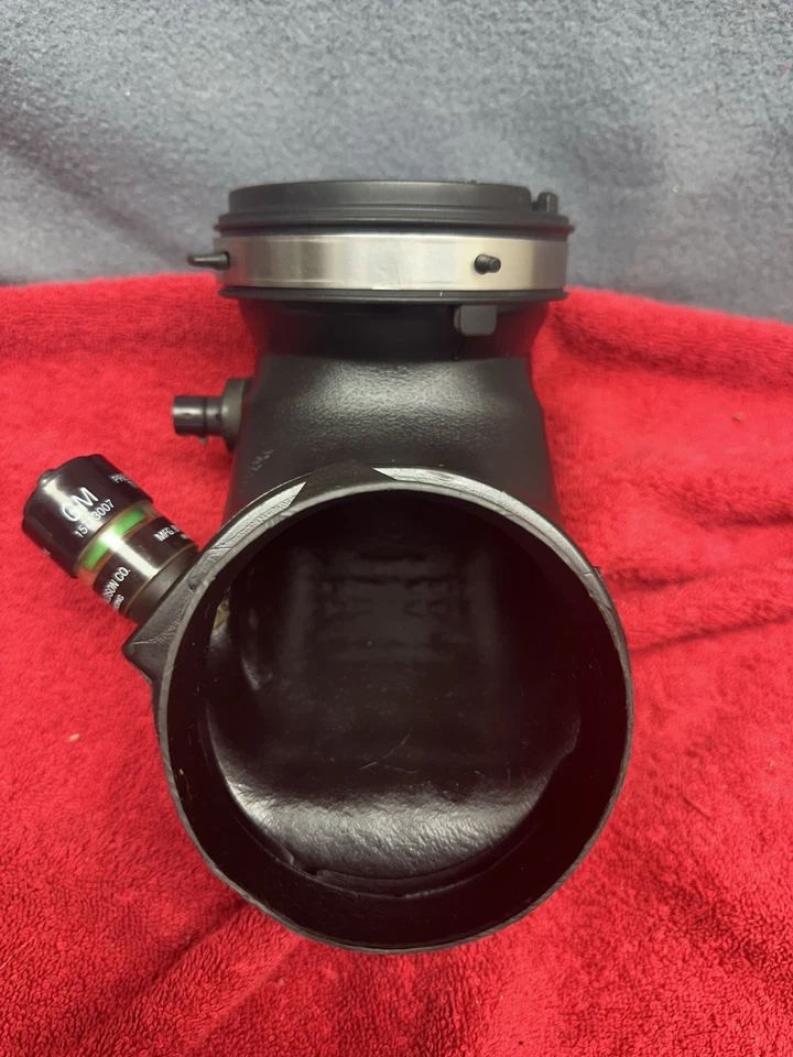 96 97 98 Silverado 99 00 Tahoe Escalade 5.7 Vortec tubo de entrada de ar tubo de cotovelo - Imagem 3 de 4