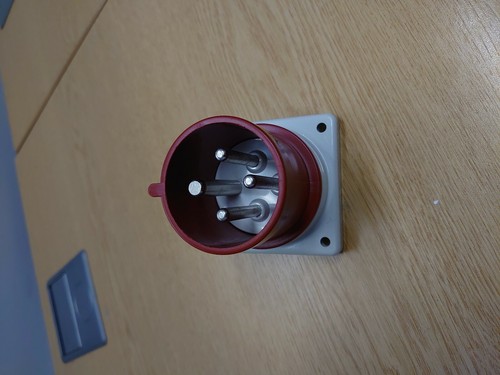 Scame Panel Mount Plug 32a 4 pin 32 Amp 3P&E Red 3 Phase 400v 415v IP44 243.3296