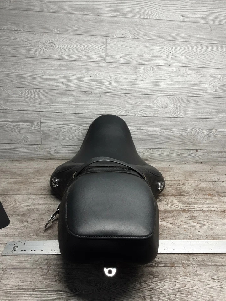 2017 13-17 Harley Davidson Road Glide Seat 23672 RDW-92/61-0067 OEM TOURING - Image 3 of 4