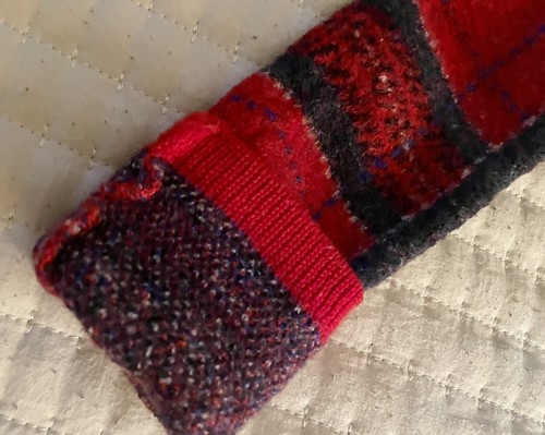 Genuine W/ Hologram Dolce&Gabbana Very Soft Tartan Wool Kids Sweater Size 4-5 - Picture 7 of 7