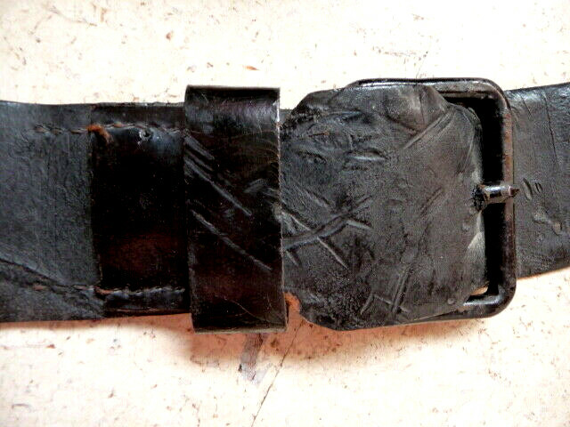 Schwarzer Leder-Kreuzgürtel Flaggenträger - Rechte Schulter
