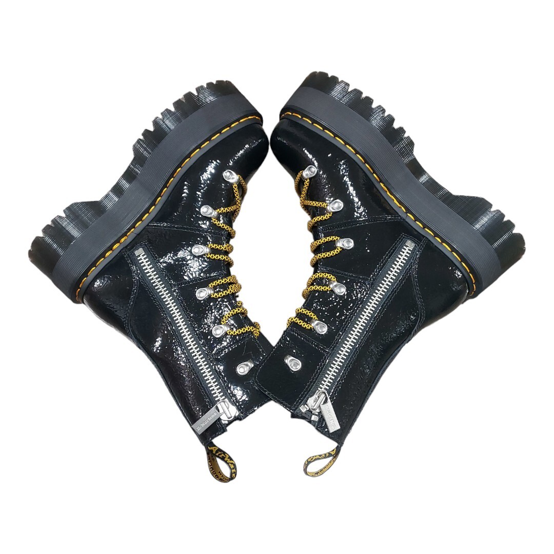 Dr.Martens、GHILANA MAX 27788001 Ghilana Max Distressed Patent Leather Platform Boots in
