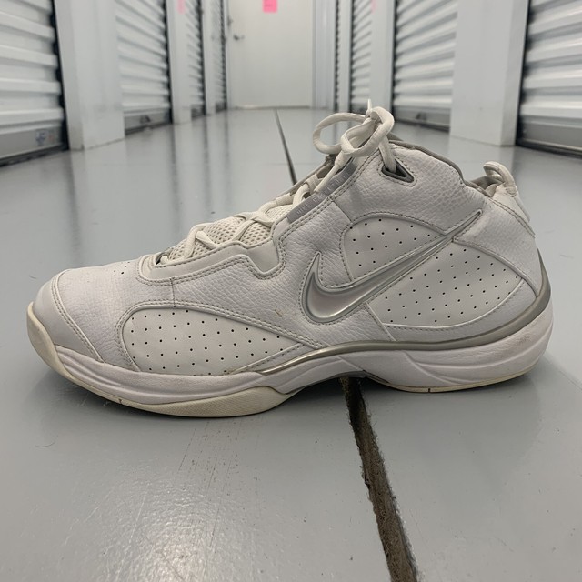 best white basketball shoes